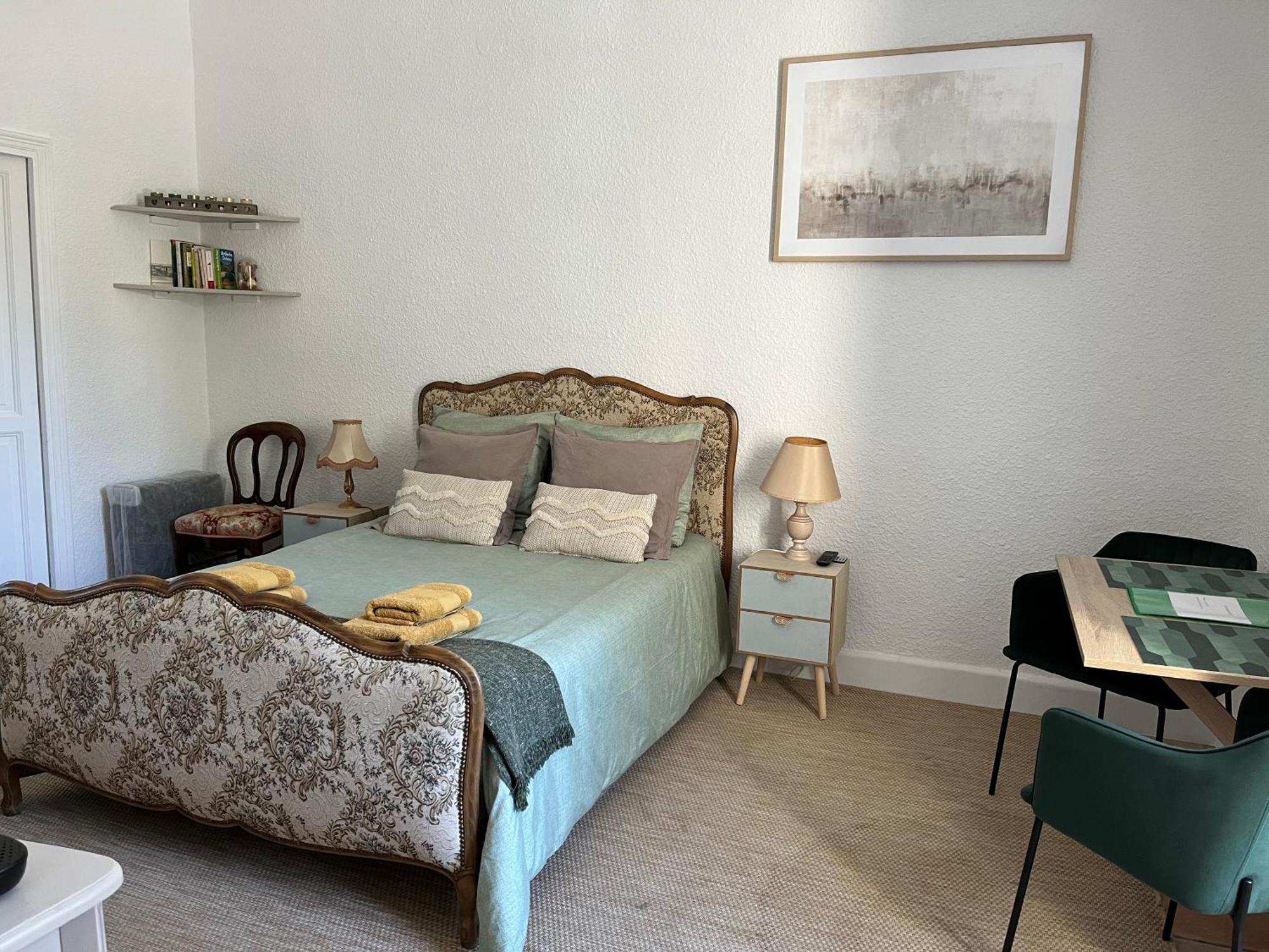 Au Petit Faubourg Apartment Гринян Екстериор снимка